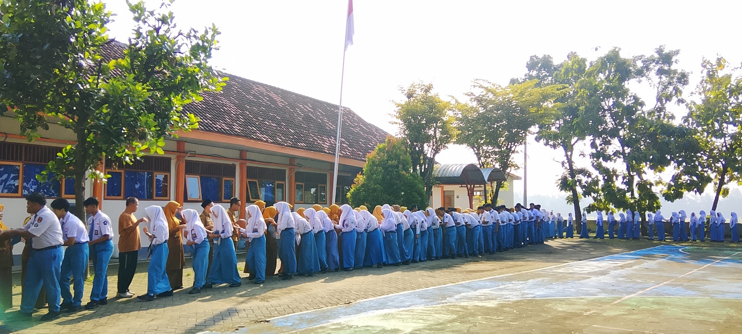 Giat Upacara Dan Halal Bihalal