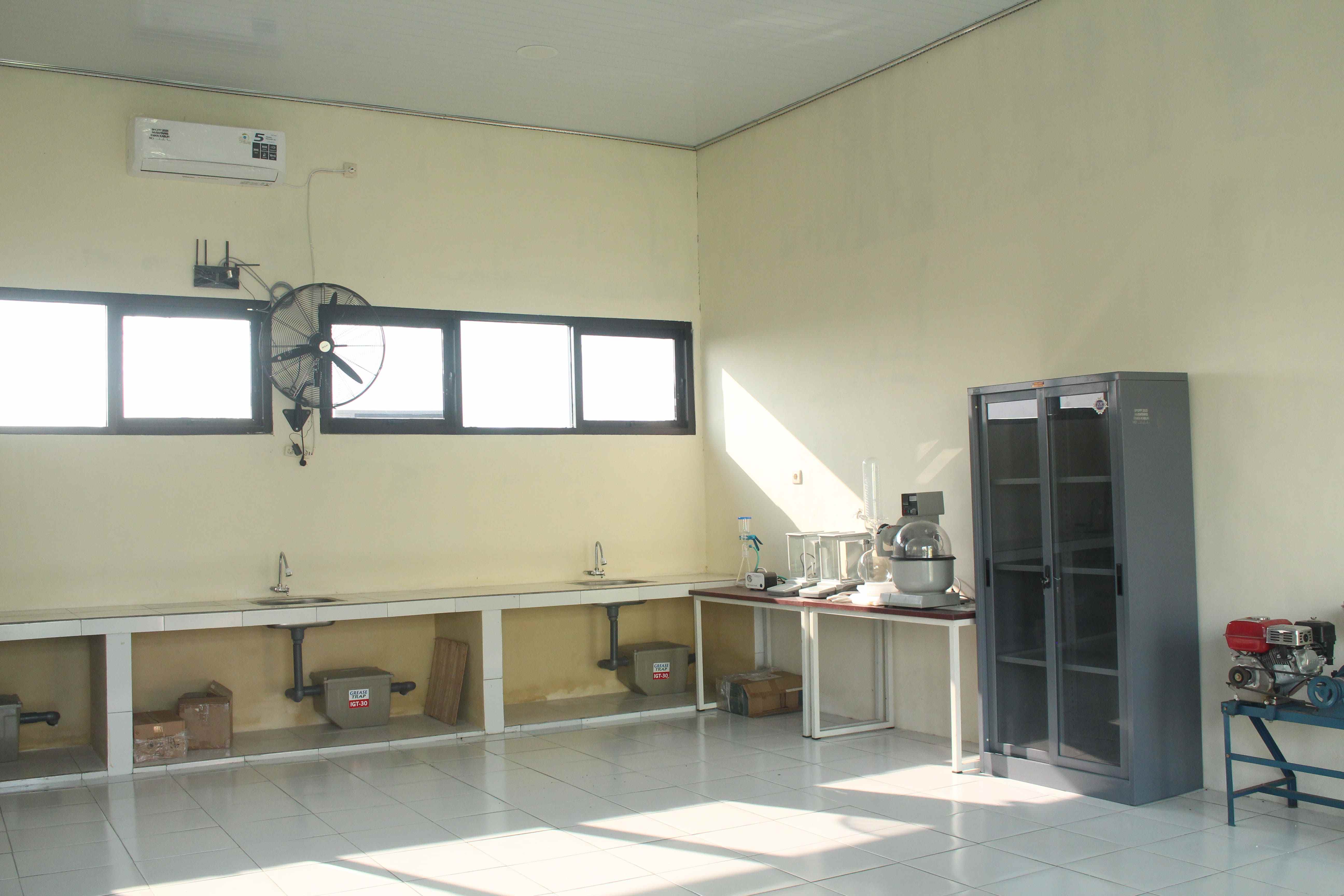 Lab Kimia