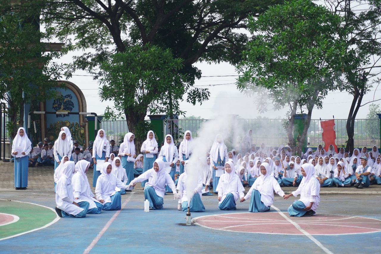 Karya Ilmiah Remaja (KIR)