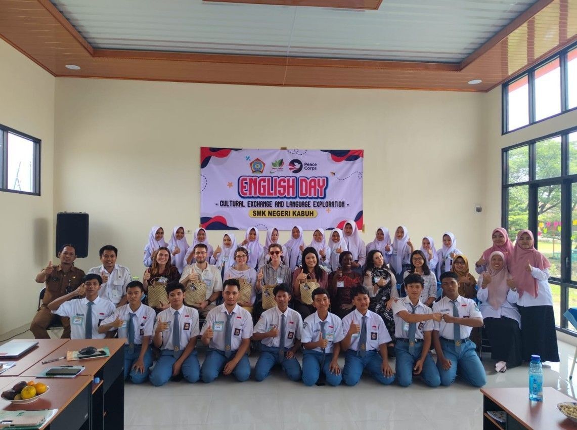 English Club (EC)