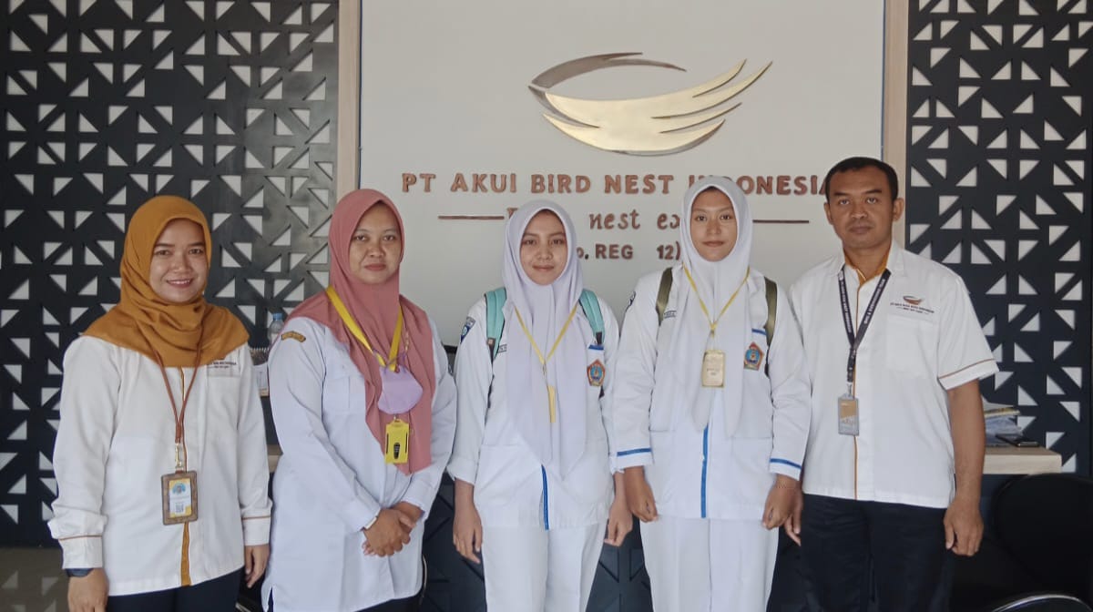 Praktik Kerja Lapangan KIMIA